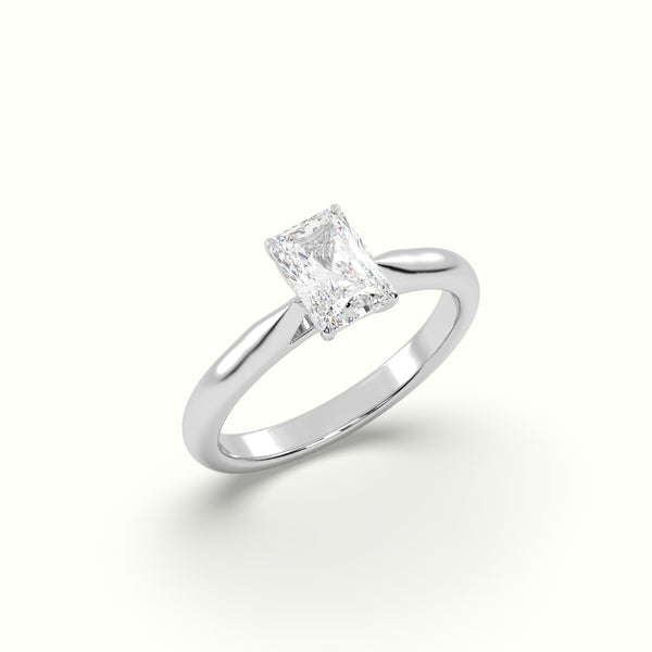Stunning 1.5 Carat Round Brilliant Cut Diamond Ring in 18K White Gold- Test